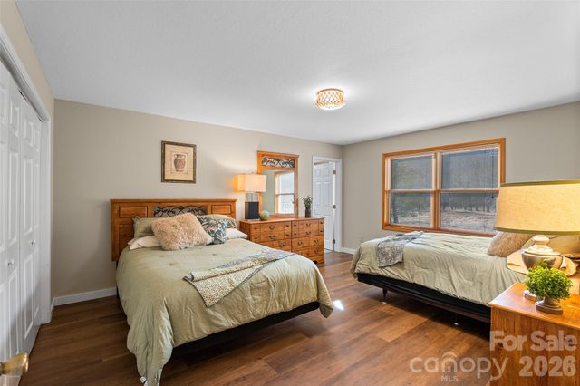 11014 NC 80 Highway S 2B, Burnsville, NC 28714