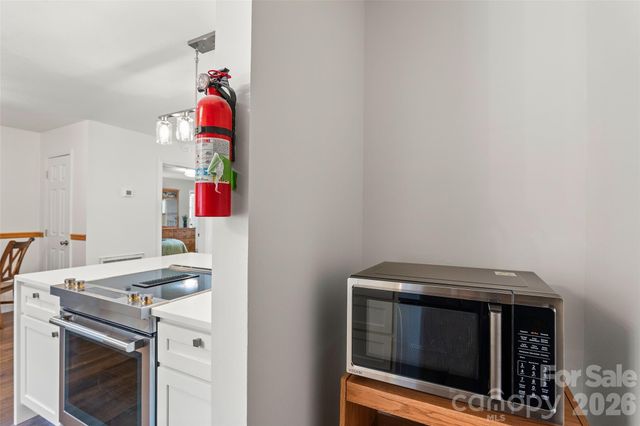 11014 NC 80 Highway S 2B, Burnsville, NC 28714