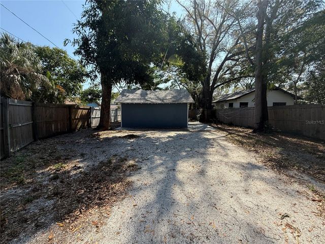 2221 23RD AVENUE S, St Petersburg, FL 33712