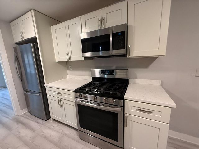 2221 23RD AVENUE S, St Petersburg, FL 33712