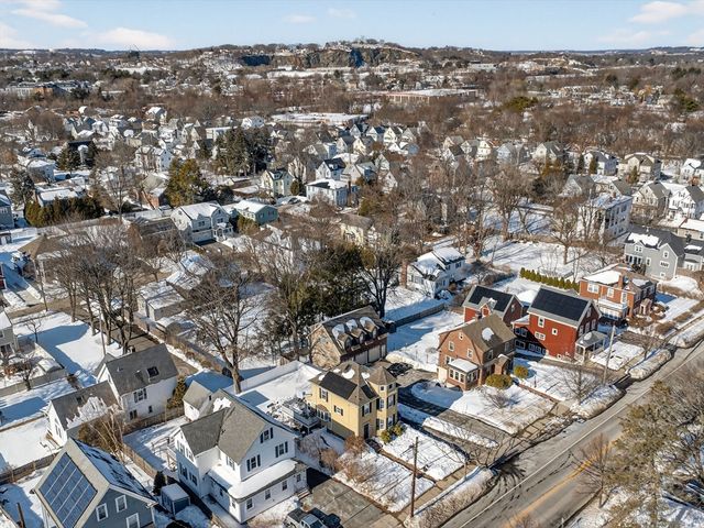 320 Washington St, Winchester, MA 01890