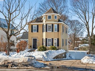 320 Washington St, Winchester, MA 01890