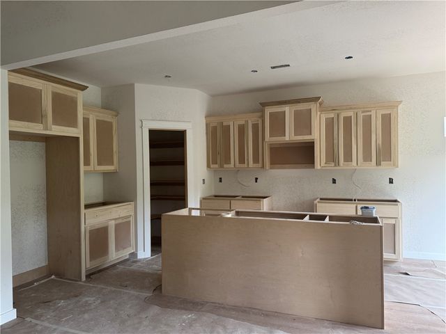 5 Fields Circle, Bella Vista, AR 72715