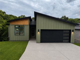 5 Fields Circle, Bella Vista, AR 72715