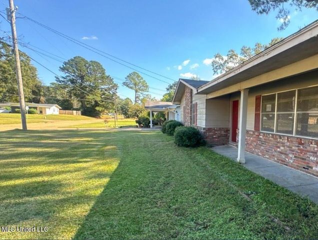 1237 Springdale Drive, Jackson, MS 39211