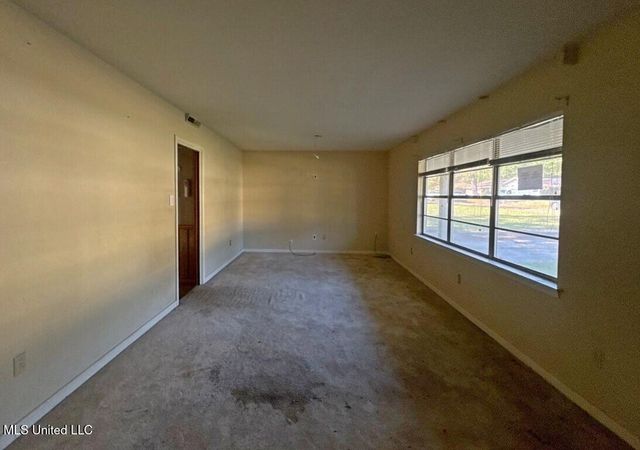 1237 Springdale Drive, Jackson, MS 39211