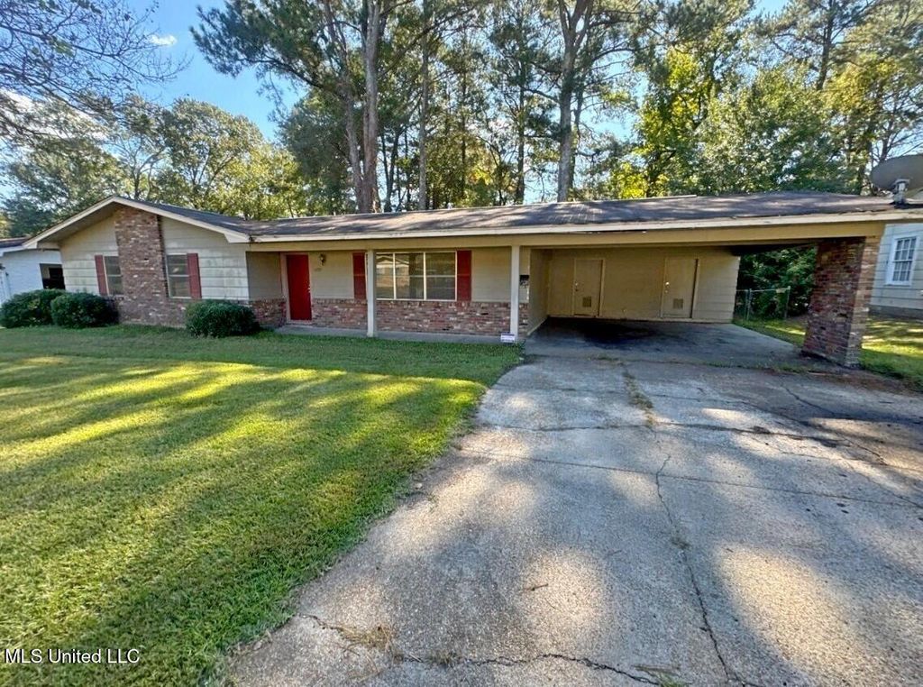 1237 Springdale Drive, Jackson, MS 39211