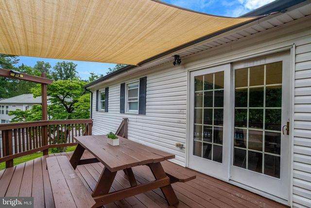 6434 CARRIAGE DR, Alexandria, VA 22310