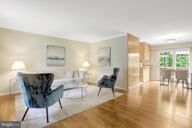 6434 CARRIAGE DR, Alexandria, VA 22310