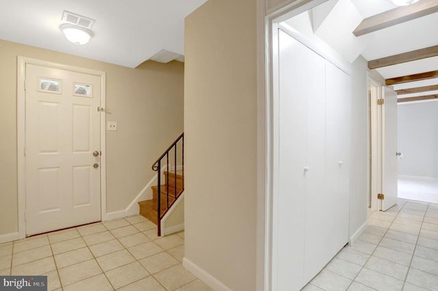 6434 CARRIAGE DR, Alexandria, VA 22310