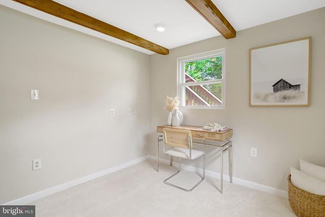 6434 CARRIAGE DR, Alexandria, VA 22310