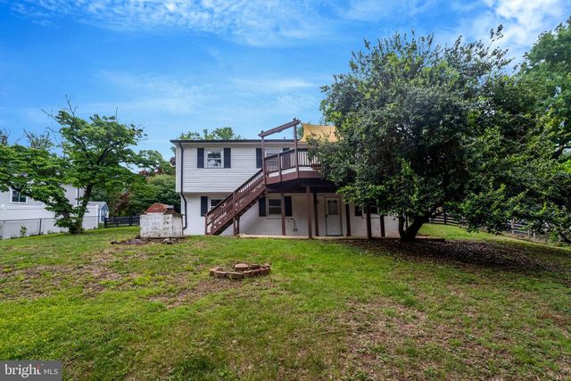 6434 CARRIAGE DR, Alexandria, VA 22310