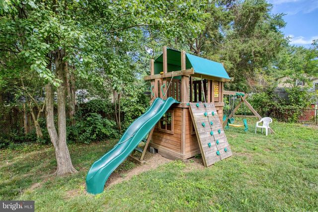 6434 CARRIAGE DR, Alexandria, VA 22310