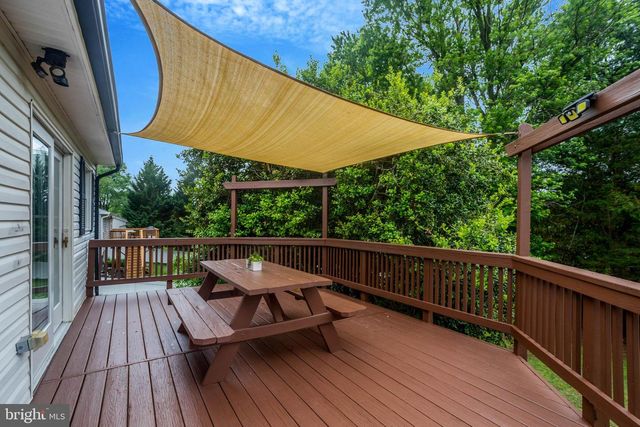 6434 CARRIAGE DR, Alexandria, VA 22310