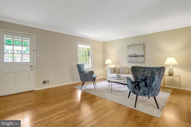 6434 CARRIAGE DR, Alexandria, VA 22310