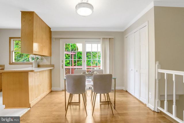 6434 CARRIAGE DR, Alexandria, VA 22310