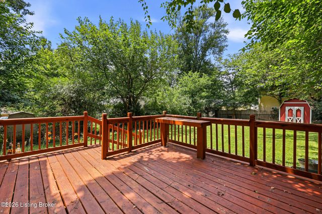 5404 Bruce Ave, Louisville, KY 40214