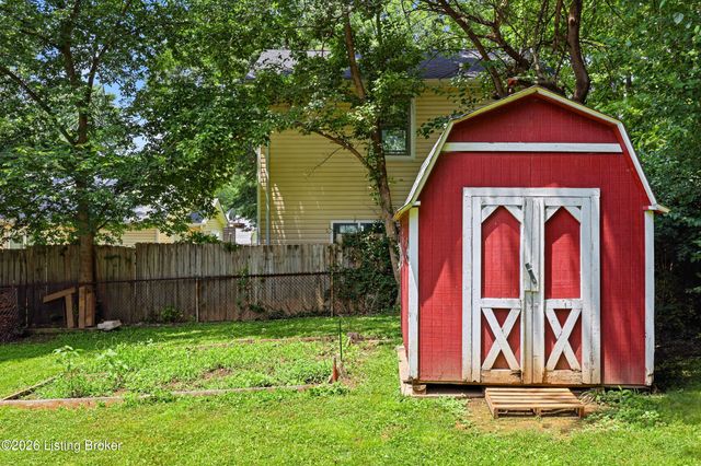 5404 Bruce Ave, Louisville, KY 40214