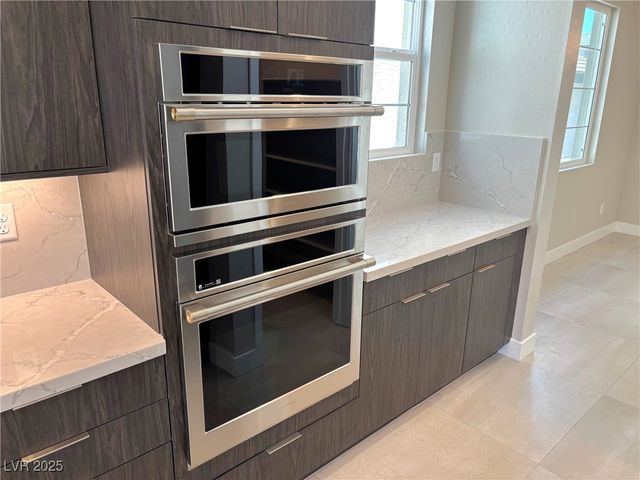 195 Viento Sky Street, Henderson, NV 89012