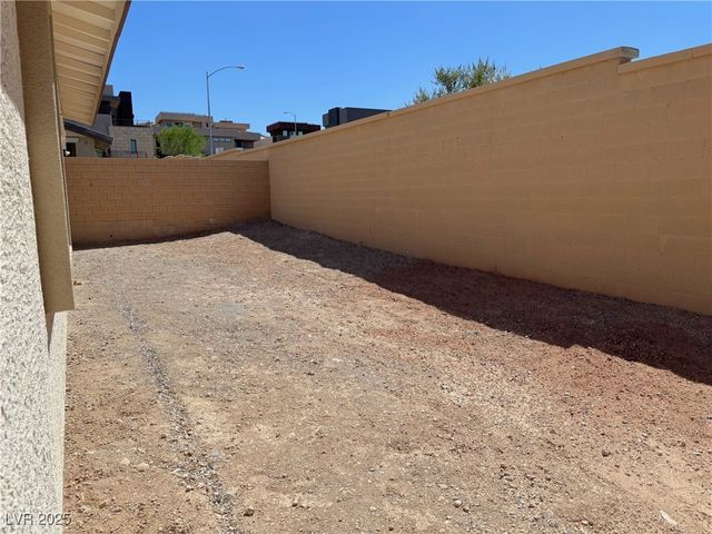 195 Viento Sky Street, Henderson, NV 89012