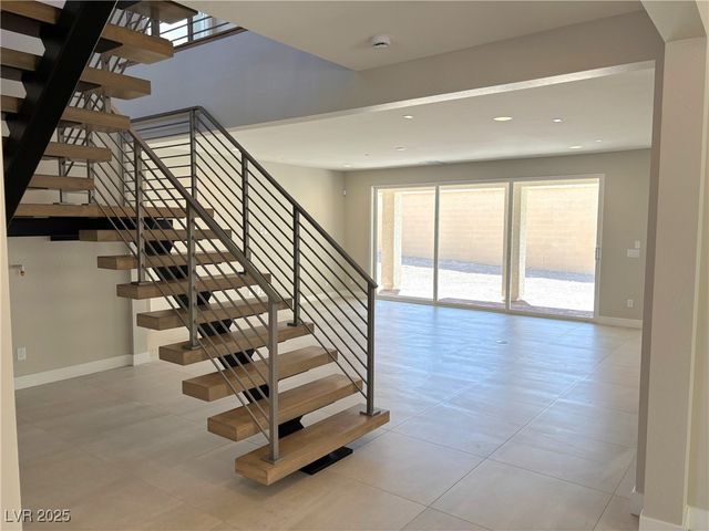 195 Viento Sky Street, Henderson, NV 89012