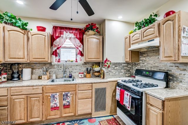 337 Coit St, Irvington Twp., NJ 07111