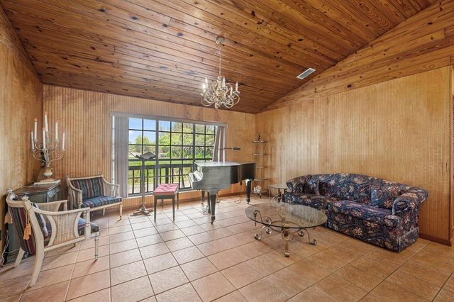 1814 A Road, Loxahatchee Groves, FL 33470