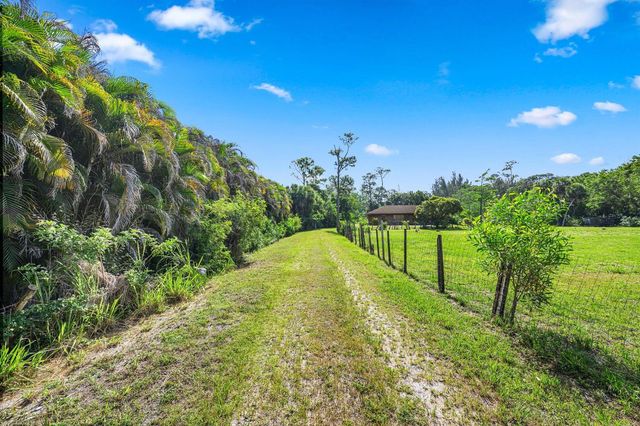 1814 A Road, Loxahatchee Groves, FL 33470