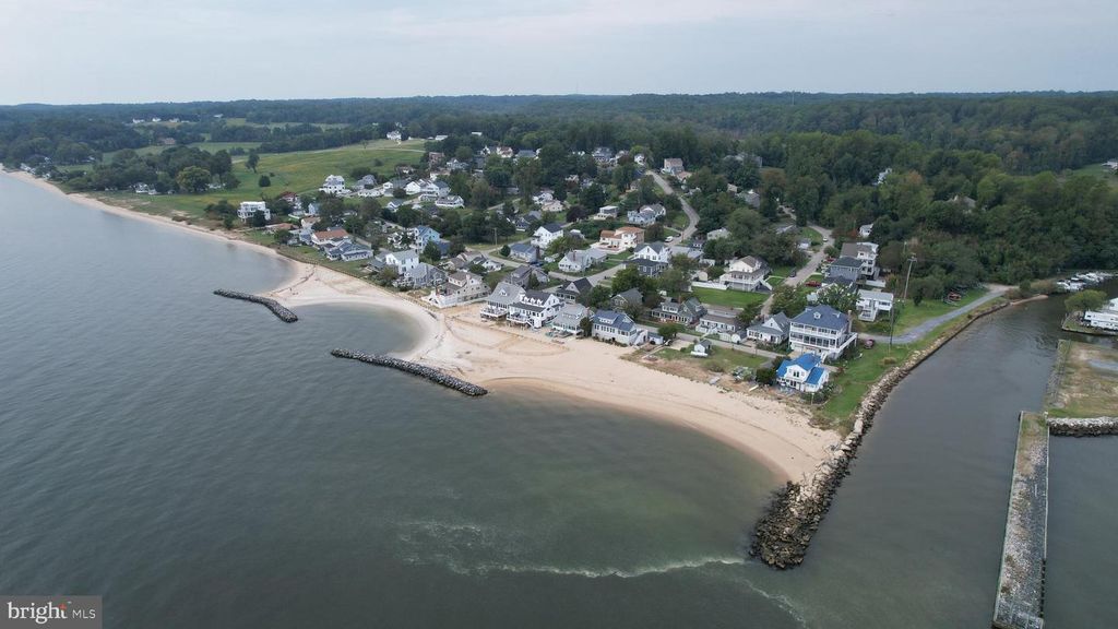 5115 BAY PKWY, Huntingtown, MD 20639
