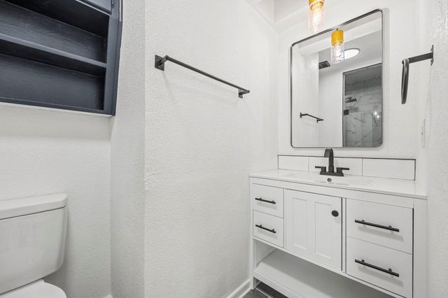 2305 Athens ST, Killeen, TX 76541