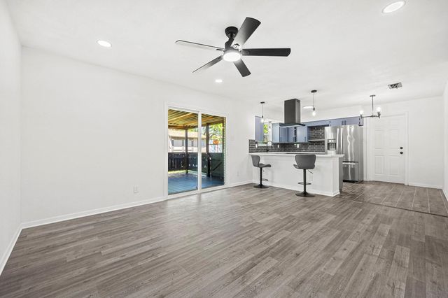 2305 Athens ST, Killeen, TX 76541