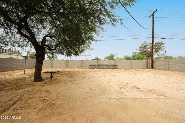 3920 W LYNNE Lane, Phoenix, AZ 85041