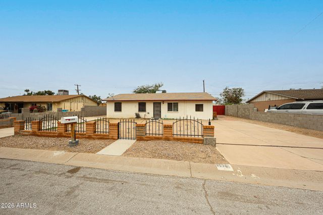 3920 W LYNNE Lane, Phoenix, AZ 85041