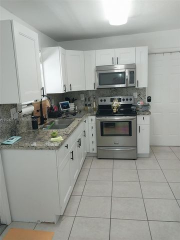 2034 NW 93rd St 0, Miami, FL 33147
