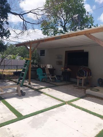 2034 NW 93rd St 0, Miami, FL 33147