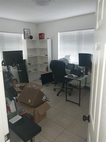 2034 NW 93rd St 0, Miami, FL 33147