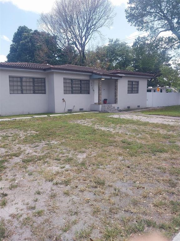 2034 NW 93rd St 0, Miami, FL 33147