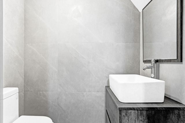 6700 E Tropical Way, Plantation, FL 33317