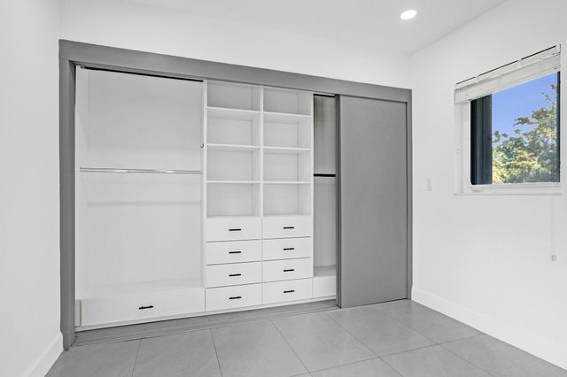 6700 E Tropical Way, Plantation, FL 33317