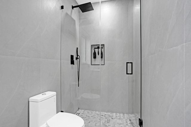 6700 E Tropical Way, Plantation, FL 33317