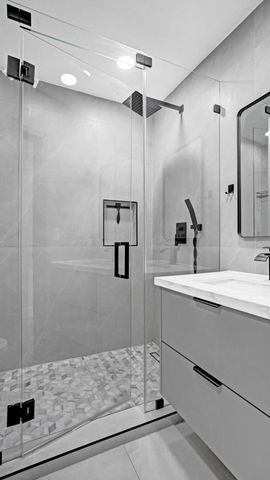 6700 E Tropical Way, Plantation, FL 33317