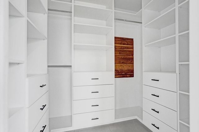 6700 E Tropical Way, Plantation, FL 33317