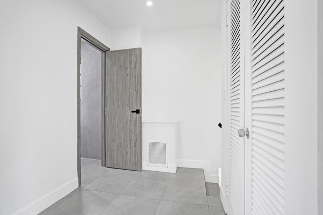 6700 E Tropical Way, Plantation, FL 33317