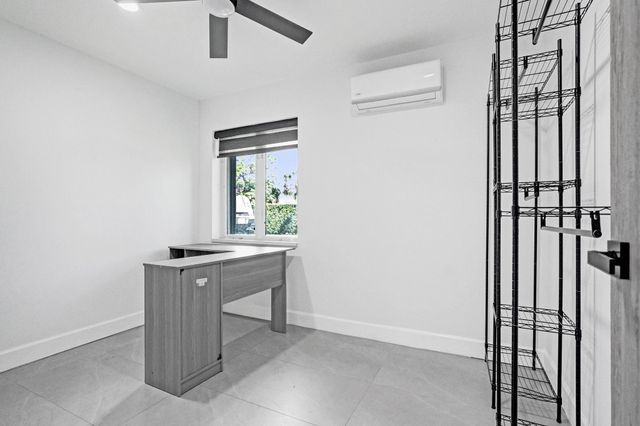 6700 E Tropical Way, Plantation, FL 33317