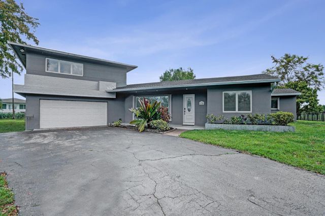 6700 E Tropical Way, Plantation, FL 33317