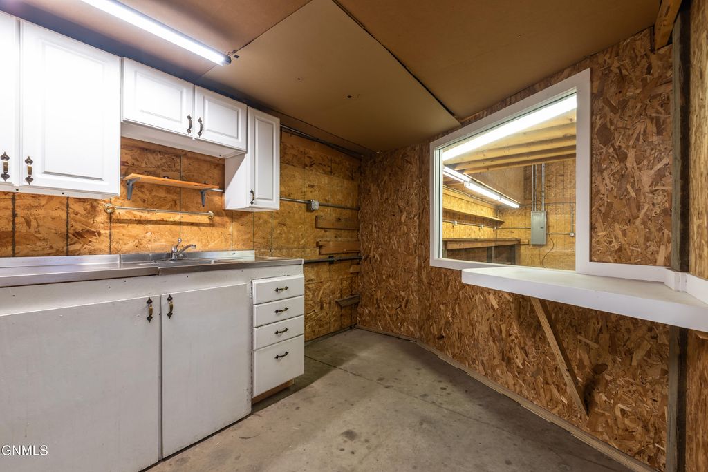 2401 Morrison Avenue, Bismarck, ND 58504 photo 15