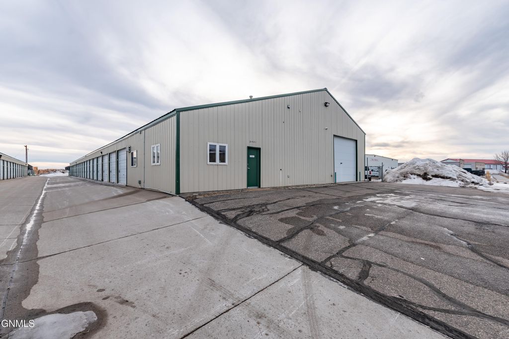 2401 Morrison Avenue, Bismarck, ND 58504 photo 22