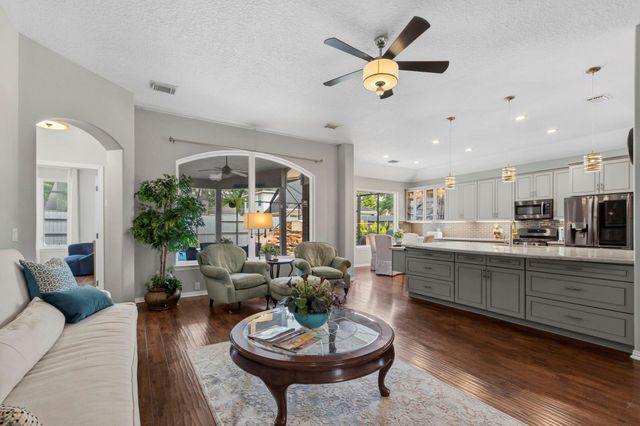 13606 Treebank Lane, Houston, TX 77070
