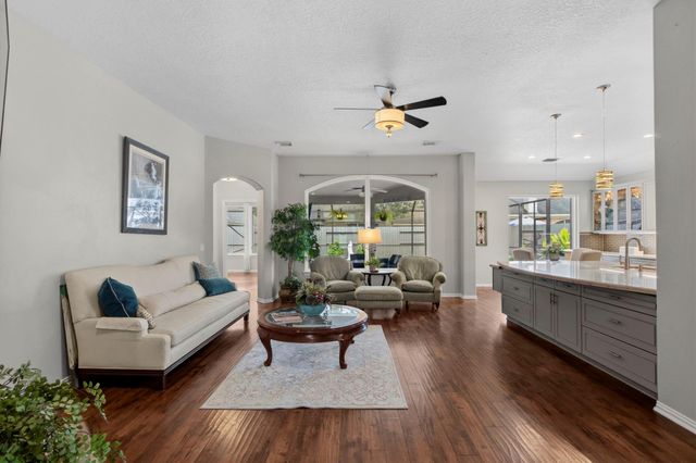 13606 Treebank Lane, Houston, TX 77070
