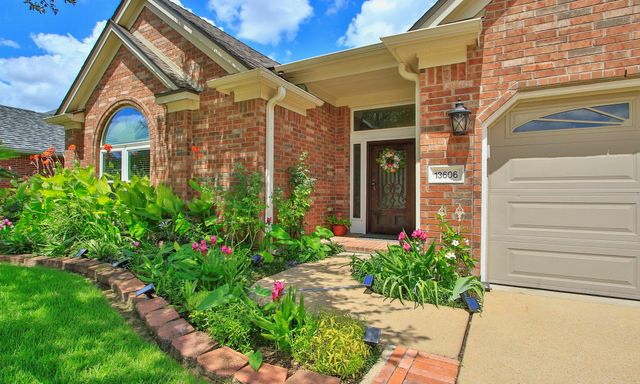 13606 Treebank Lane, Houston, TX 77070